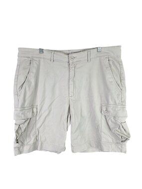 Mens St John's Bay Beige Cargo Shorts 10" Inseam Cotton Blend Stretch Size 38